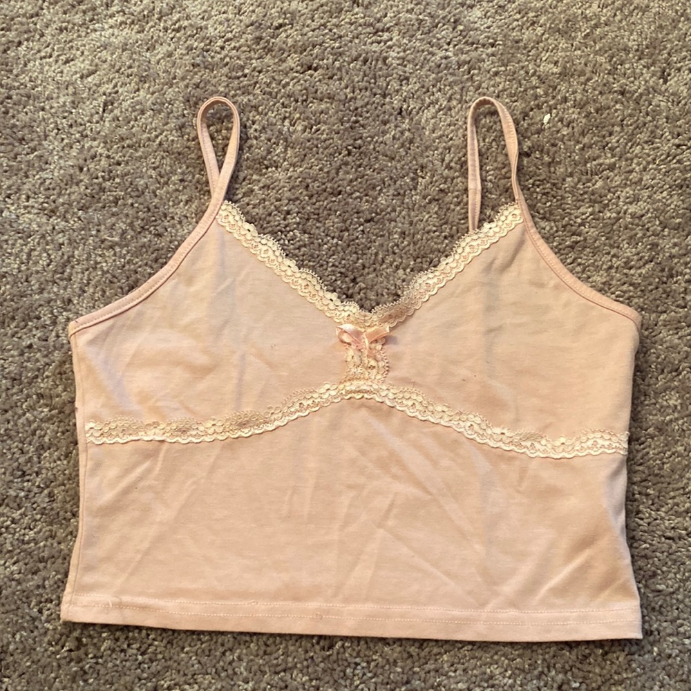 Light pink lace cropped tank top